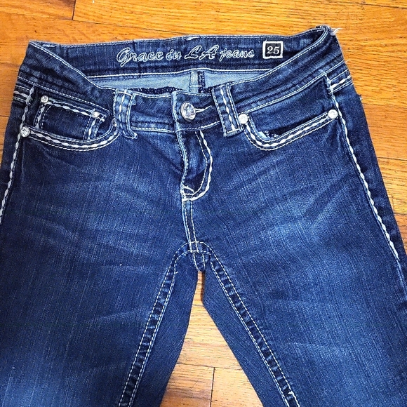 Jean Capri - Picture 3 of 3